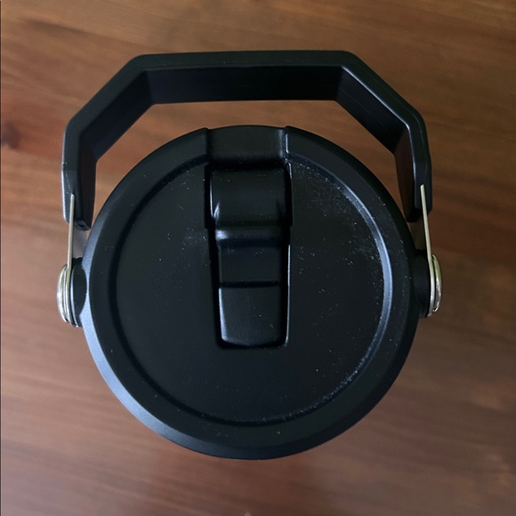 Black/Silver Stanley IceFlow Tumbler - Picture 5 of 8